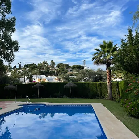 Apartament Jardines *