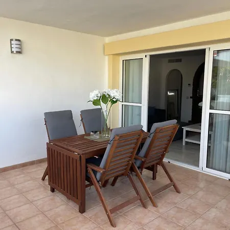 Apartament Jardines *